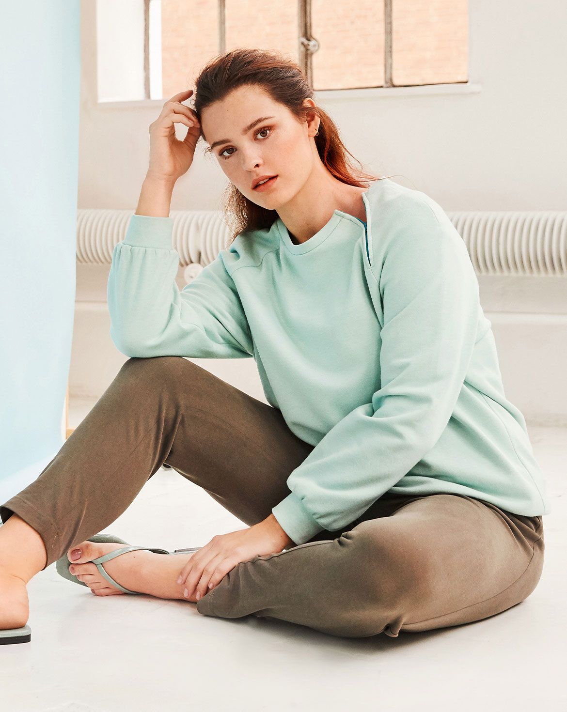 trui #403 | joggingstof | burda plus 01/21 trui #403 | joggingstof | burda plus 01/21