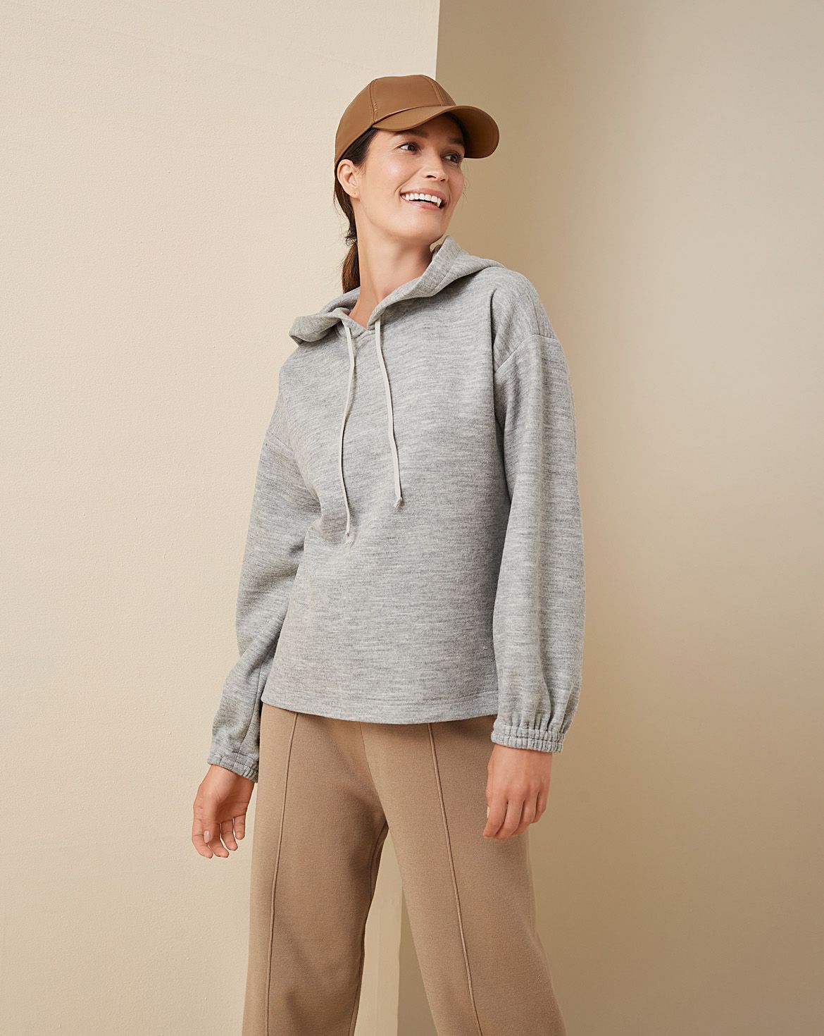Hoodie #120| gebreide stof | burda style 10/22 Hoodie #120| gebreide stof | burda style 10/22