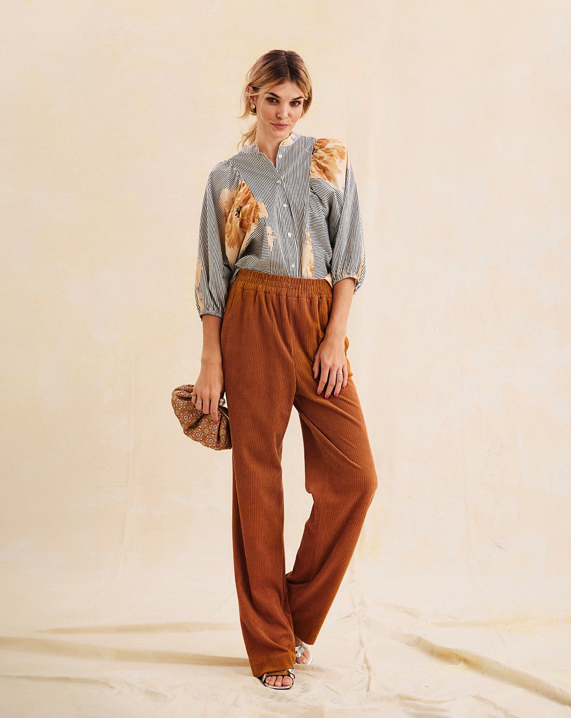 Broek #107| corduroy | burda style 03/25 Broek #107| corduroy | burda style 03/25