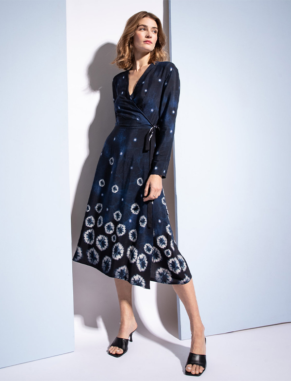 Jurk #106 | crepe | burda style 03/2022 Jurk #106 | crepe | burda style 03/2022